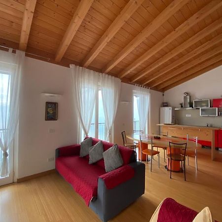 Luxury Penthouse With Big Terrace Apartment Argegno Luaran gambar