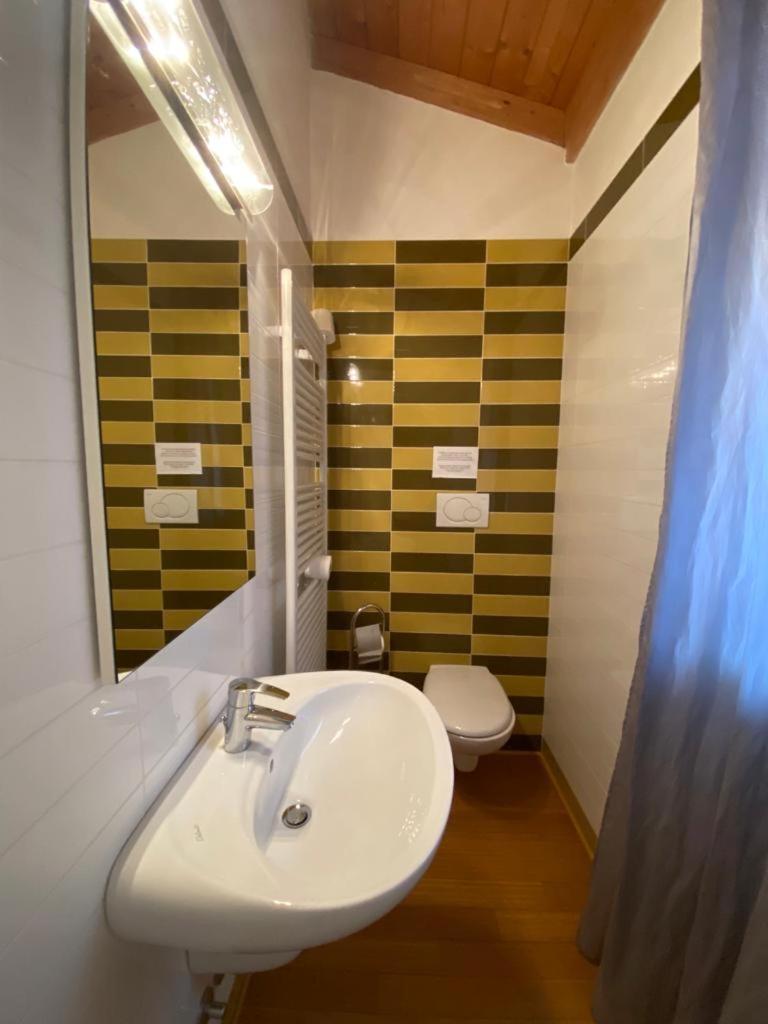 Luxury Penthouse With Big Terrace Apartment Argegno Luaran gambar